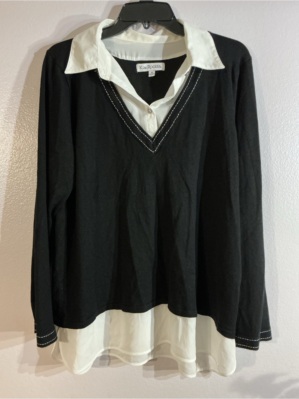 Kim Rogers Black & White Layered V-Neck Pullover Top